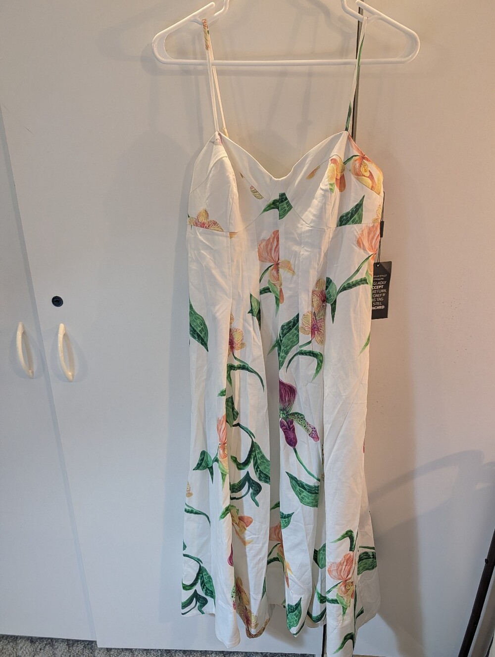 White House Black Market Sz 6 White Floral Spaghetti-Strap Sundress NWT